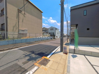 【前面道路含む現地写真】 | 名古屋市緑区黒沢台１丁目1905【仲介手数料無料】新築一戸建て　1号棟