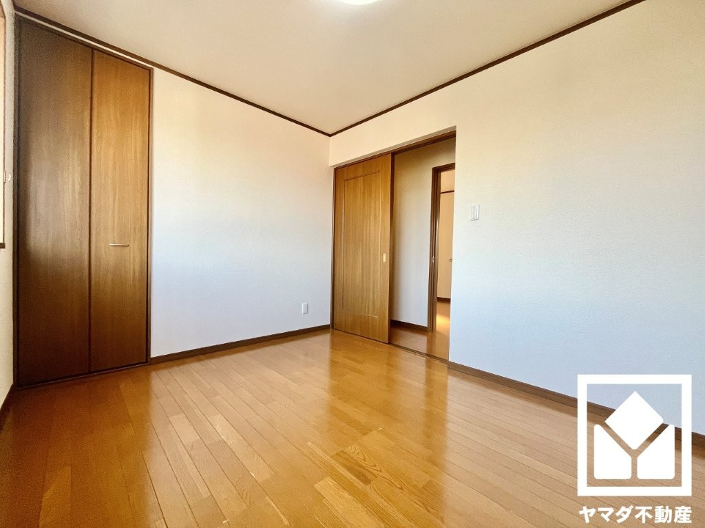 宇治市広野町寺山の寝室