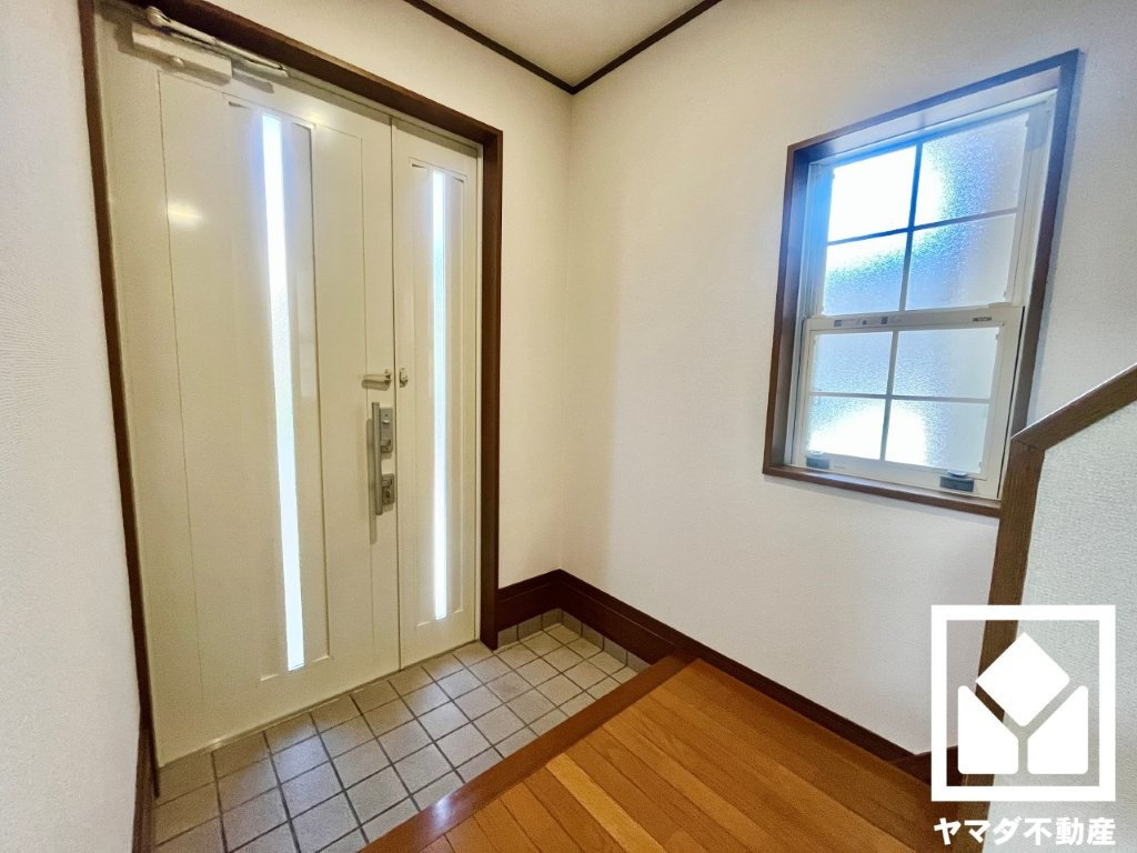 宇治市広野町寺山の玄関