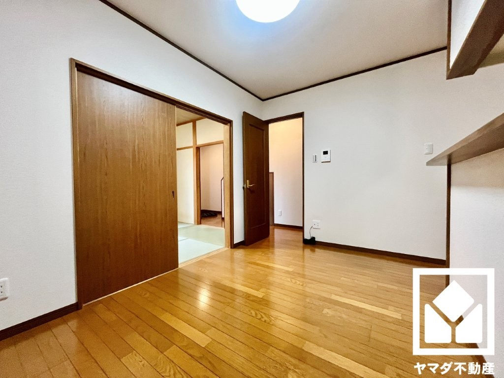 宇治市広野町寺山の居間・リビング