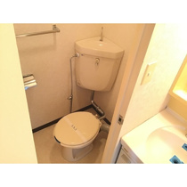 清潔感のあるトイレです