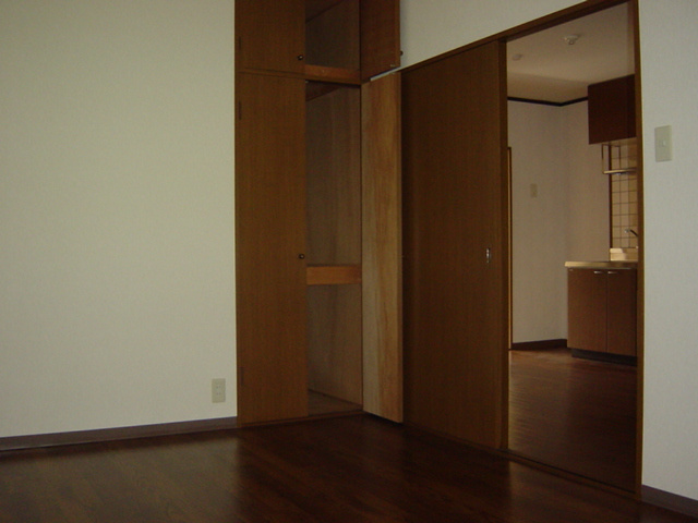 アミューズベアーⅡの内装|洋室