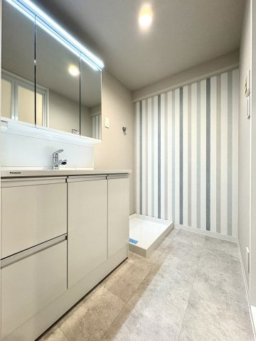 近鉄南港ガーデンハイツ21号棟の洗面所