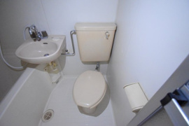 シンプルで使いやすいトイレです