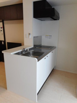 コンパクトなキッチンで掃除もラクラク