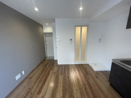 ゆったり過ごせる居間です