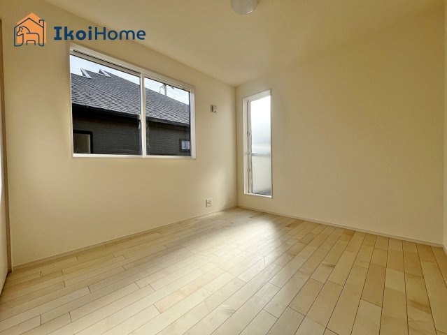 神戸市西区竹の台1丁目1期　全2棟　2号棟　新築戸建の寝室|【ホームページに現地動画掲載中】●年中無休：当日予約可●部屋にはカーテンレールはついていません。