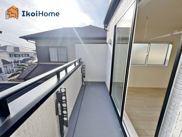 神戸市西区竹の台1丁目1期　全2棟　2号棟　新築戸建のバルコニー|【ホームページに現地動画掲載中】●年中無休：当日予約可●バルコニーには屋根はございません！