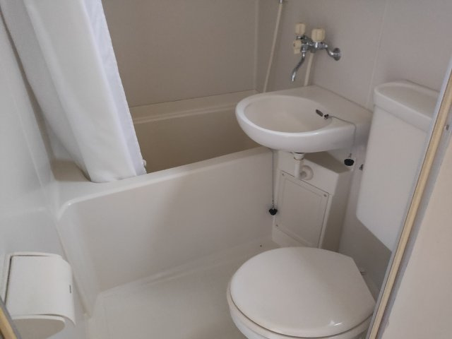 日々の疲れを癒すお風呂付です