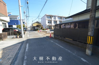 【前面道路含む現地写真】 | 座間市相模が丘５丁目　売地　全2区画【仲介手数料無料】