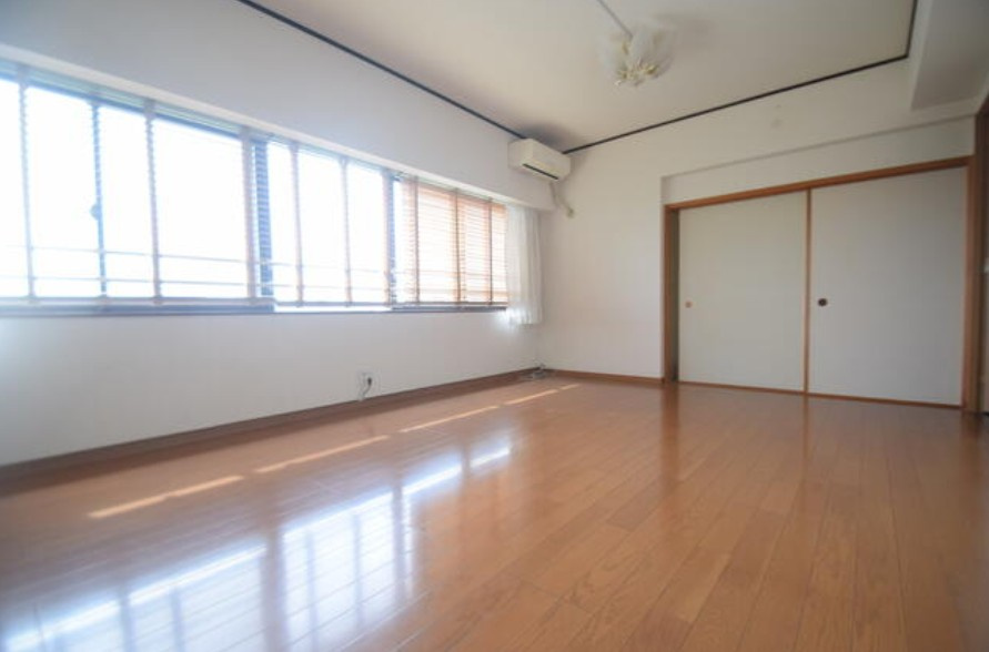 【居間・リビング】