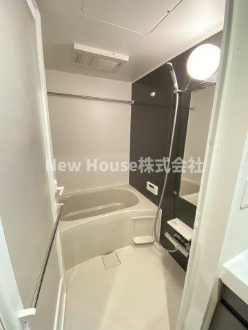 ロイジェント南池袋の浴室