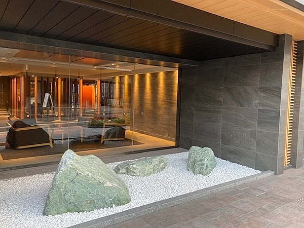 ローレルコート京都北野の外観