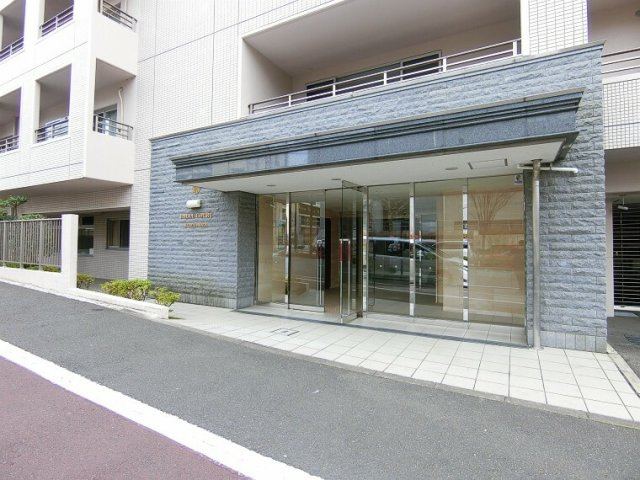 ローレルコート京都北野の外観