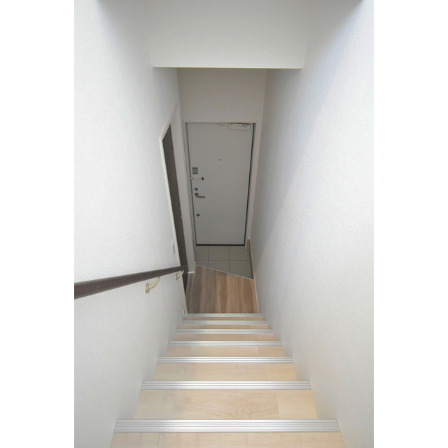 メゾングレイス真木町【10.000円キャッシュバック対象物件】の玄関