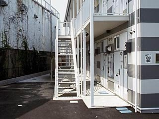 【玄関】 | レオパレス吉野川 | 備品や設備仕様は号室等により異なります現地をご確認下さい。