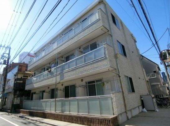 リブリ・Pine House