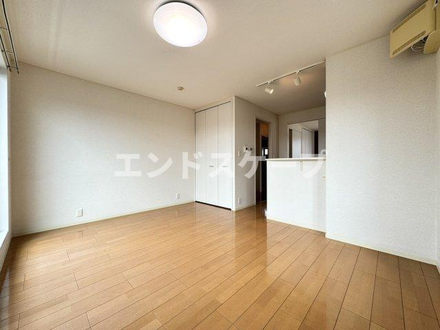 グリーングラスの居間・リビング|高崎、前橋、伊勢崎エリアのお部屋探しはエンドスケープまで！お客様の理想お聞かせ下さい♪