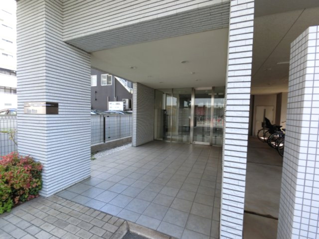 【エントランス】