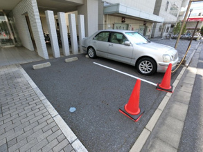 【駐車場】