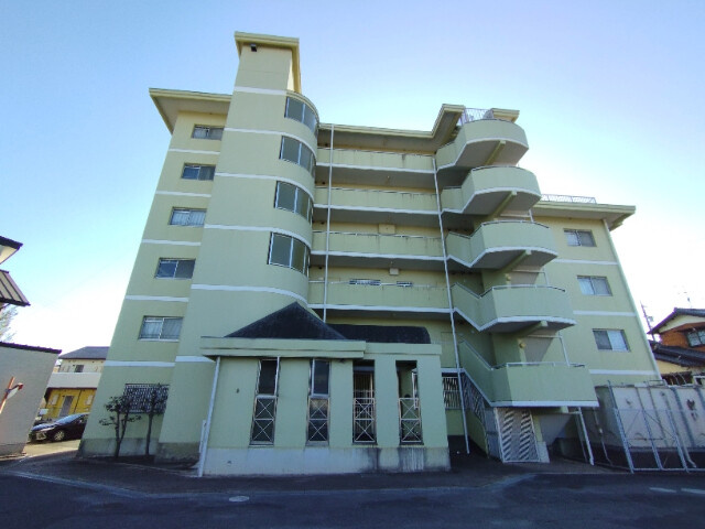 エクセル小呂の外観