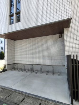 【その他共用部分】 | Ｃａｓａ　Ｃａｌｄａ | 自転車駐輪場　各世帯１台まで