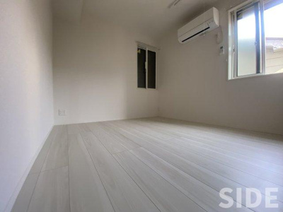 【洋室】 | スペチアーレ赤川