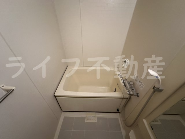 メゾン瓜生堂の浴室|きれいなお風呂です