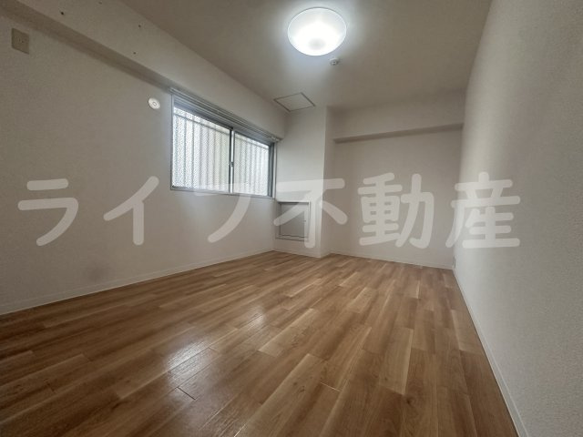 メゾン瓜生堂の寝室|ゆとりの広さです