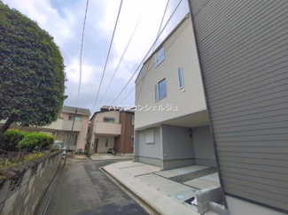 【前面道路含む現地写真】 | 名古屋市南区呼続２丁目1201【仲介手数料無料】新築一戸建て　2号棟