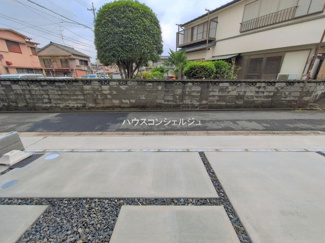 【前面道路含む現地写真】