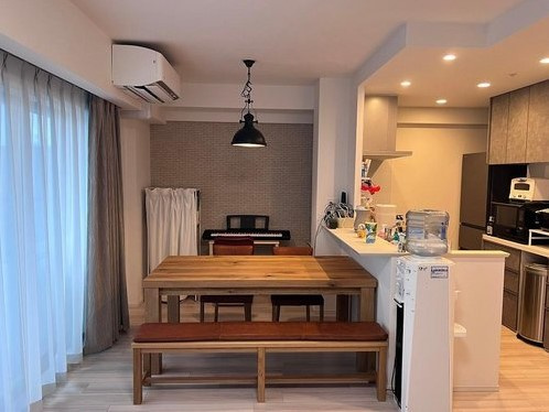 ヴェリテ大日ミライズ　6階の居間・リビング