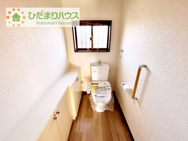 【トイレ】 | 筑西市桑山　中古戸建 | 1・2階にトイレあり。階段を降りなくてもいいので、高齢者の方も優しい☆彡