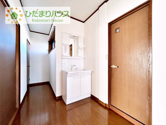 【独立洗面台】 | 筑西市桑山　中古戸建 | シンプルで使い勝手の良い独立洗面台！