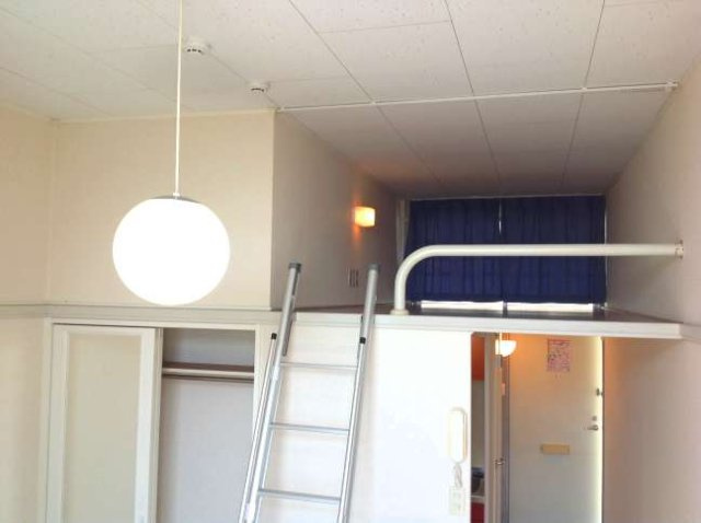 レオパレスカメリアの内装|広々ロフト