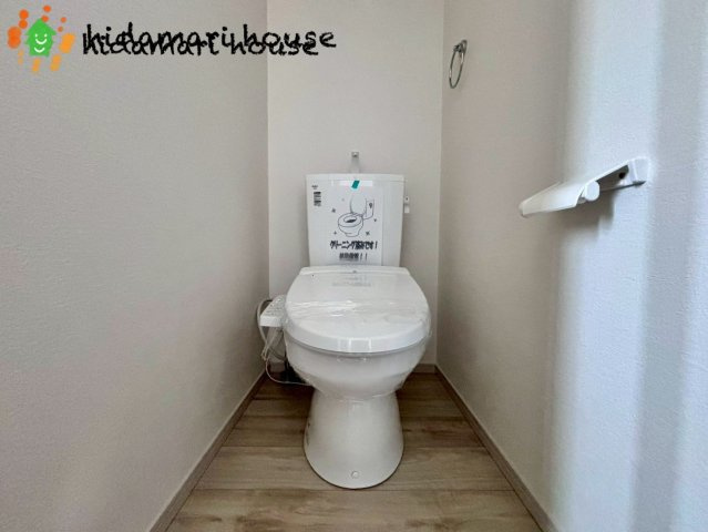 上尾市上11期　新築戸建　TERRACE01のトイレ