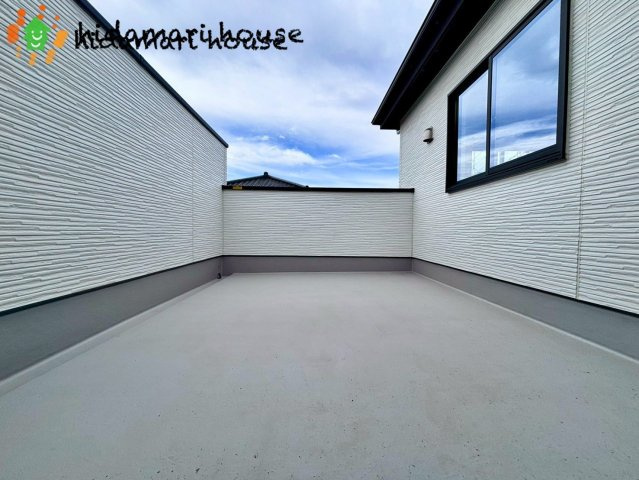 上尾市上11期　新築戸建　TERRACE01のバルコニー