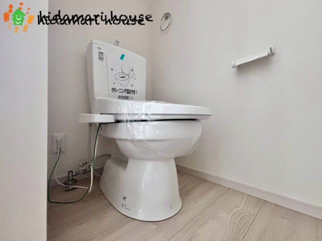 上尾市上11期　新築戸建　TERRACE01のトイレ