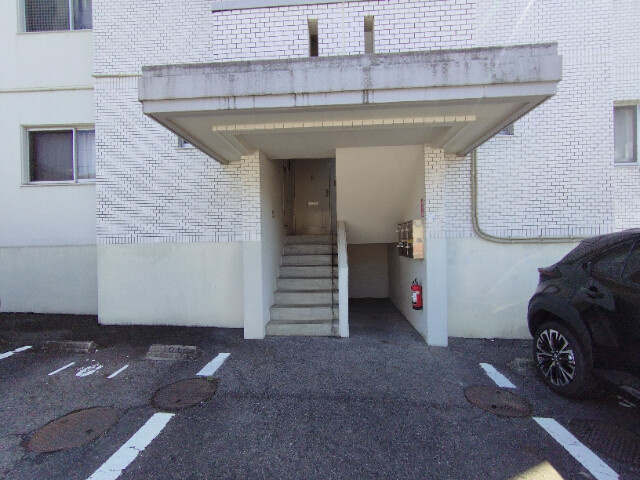 サンヒル上地のエントランス