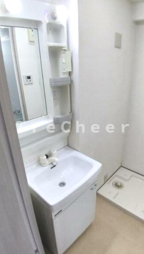 ヴィラウエルスの独立洗面台