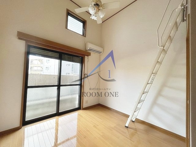 池袋本町八景舎の居間・リビング|洋室のお部屋です。