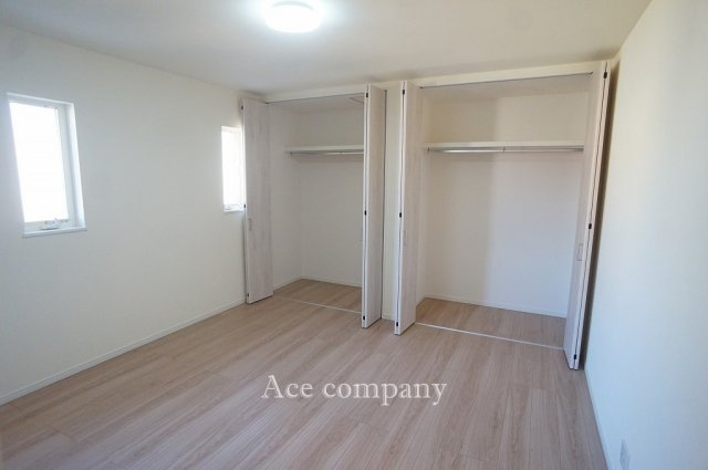 【寝室】 | 八尾市八尾木3丁目　A号地 | 【2階：ゆったり洋室8帖♪】大容量のクローゼット完備です！