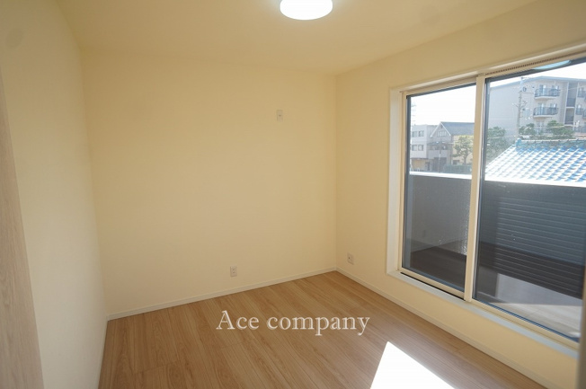 【子供部屋】 | 八尾市八尾木3丁目　A号地 | 【2階：洋室5.3帖】南西側のバルコニーに面したお部屋です☆