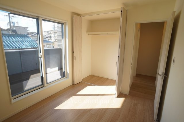 【子供部屋】 | 八尾市八尾木3丁目　A号地 | 【2階：洋室5.3帖】クローゼット完備です♪