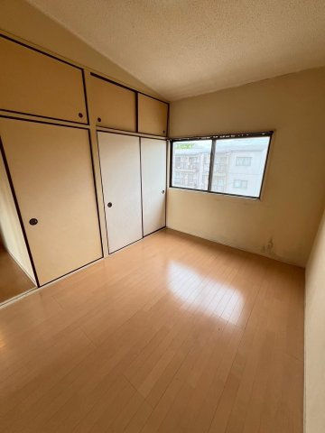 いかはなハイツB棟の寝室
