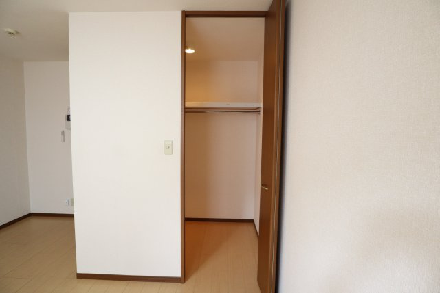 サンロイヤルＩの収納