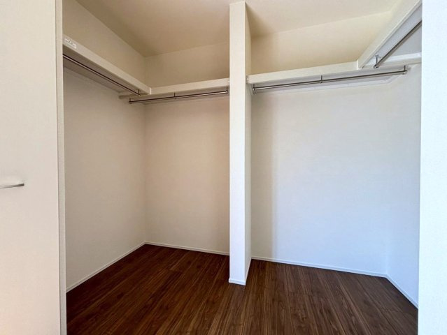 リーブルガーデン　安八郡安八町氷取第1　全2区画分譲の収納|ウォークインクローゼット