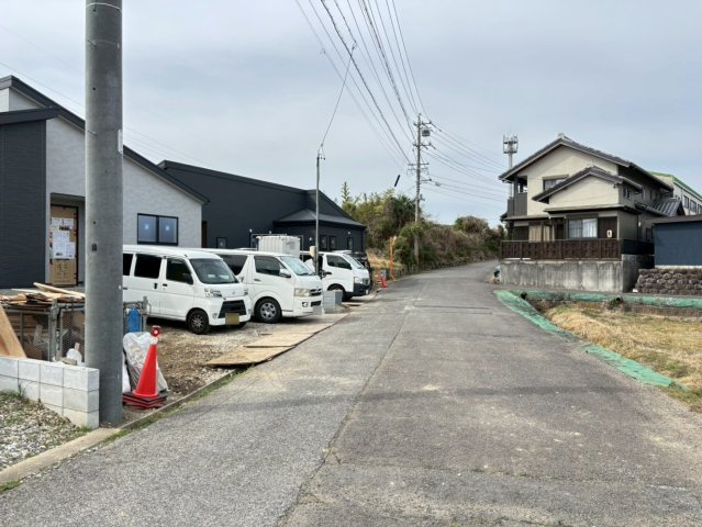 リーブルガーデン　安八郡安八町氷取第1　全2区画分譲の前面道路含む現地写真|「現地（2026年1月13日）撮影」　
■前面道路　
■ヤマダ不動産　株式会社リライフ