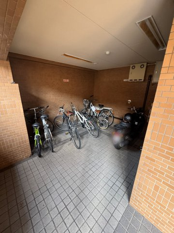 ライオンズマンション上前津の駐輪場