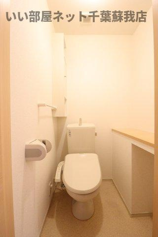 クレストⅡのトイレ|ゆったりとした空間のトイレです